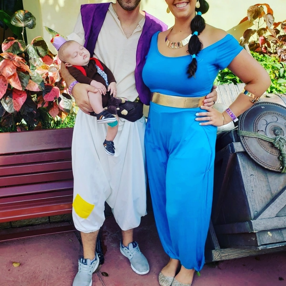 Couple Aladdin and Jasmine costume set.